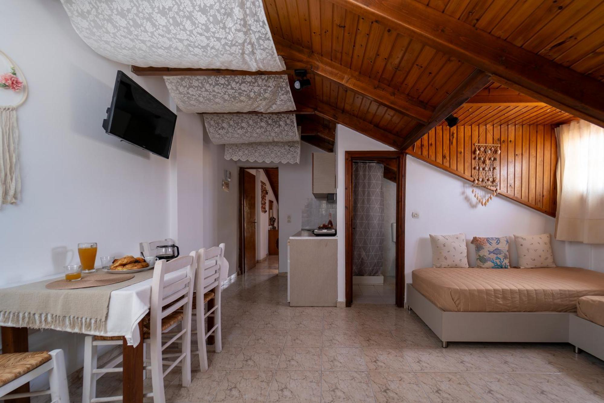 Georgia'S Studios Tsilivi  Buitenkant foto